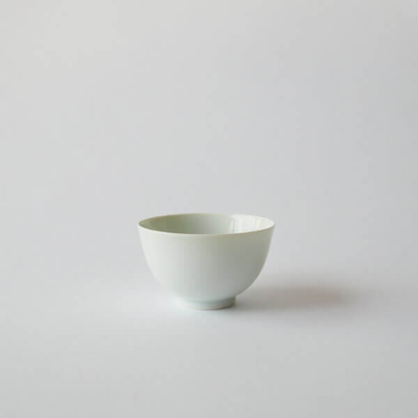 WHITE CUP